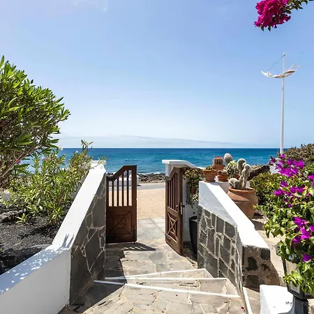 El Nido Seafront Hideaway By Bayside Lägenhet